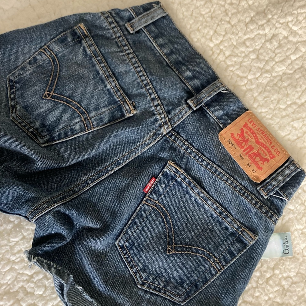 NWT Levis Vintage 505 cut off short W24 L22